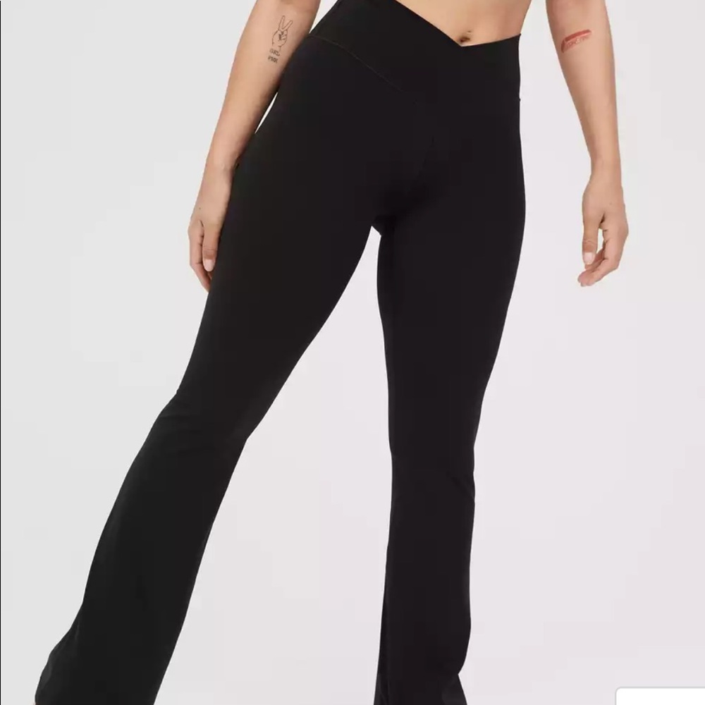 aerie crossover flare leggings